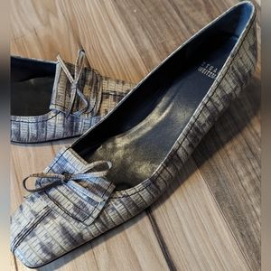 Stuart Weitzman Crocodile Square Toe Bow Block Heel Pump Size 11